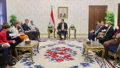 في لقائه مع رئيس بعثة الاتحاد الأوروبي:معين عبد الملك يدعو للضغط على إيران بصفتها داعم للحوثي كسبيل لإحلال السلام في اليمن
