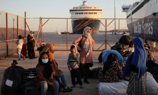 إدارة بايدن تسمح للآلاف من طالبي اللجوء بدخول الولايات المتحدة