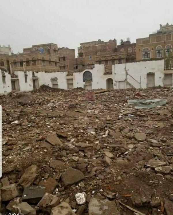 الحوثيون يهدمون  مسجداً تاريخياً وأثرياً في صنعاء القديمة