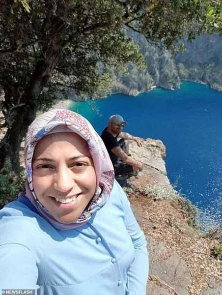 بعد أخذ صور رمانسبة معها :رجل يقدم على رمي زوجته وابنه من قمة جبل كي يحصل على مبلغ تأمين قدره نحو 50 ألف دولار 