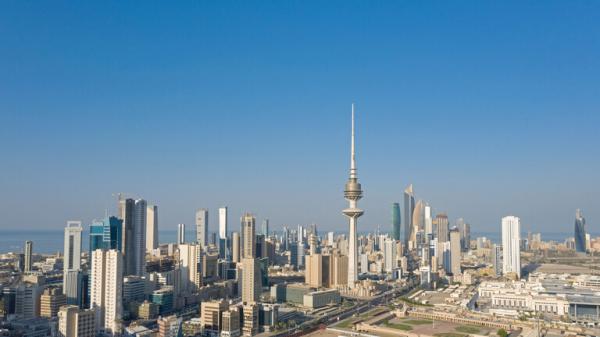 الكويت تسمح لغير المواطنين بدخول أراضيها بإجراءات جديدة