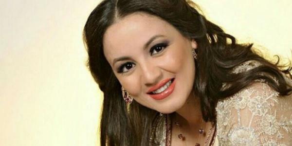 فنانة عربية تثير الجدل بعد دعوتها إلى "الانحراف"وإلقاء الكرامة والحياء في أقرب قمامة!