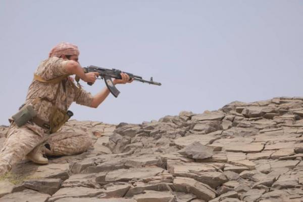 الحوثي يطلب هدنة لانتشال جثث قياداته في مأرب وأنباء عن التمهيد لانسحابه !
