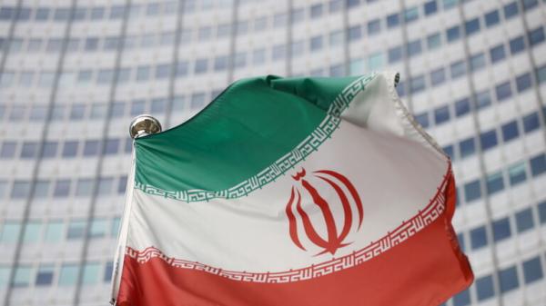 إيران توجه رسائل للسعودية "دفاع اليمنيين عن أنفسهم حق مشروع".