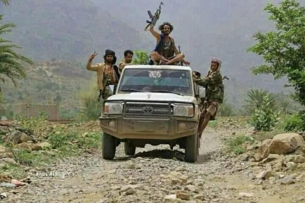 عاجل:قوات الجيش تسيطر على مواقع جديدة جنوب تعز