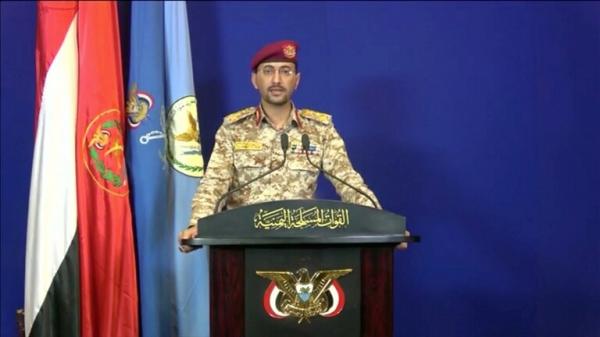الحوثيون يعلنون استهداف موقعاً عسكرياً في مطار أبها بطائرة مسيرة