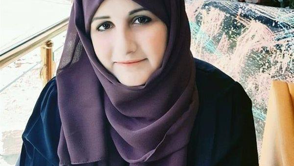 شاعرة وكاتبة يمنية تفوز بجائزة "توليولا"الإيطالية