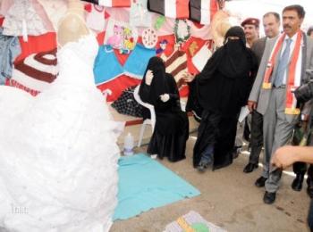 وزير الدولة يفتتح معارض الكتاب والفنون والحرف اليدوية