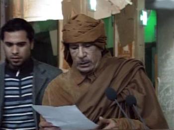 الولد اللي بيجيب الشاي لمعمر" آخر صرعات "الهشتقة" على الخطابات السياسية