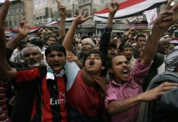 الرئيس اليمني يؤكد بانه سيعاقب  "الخارجين عن القانون"