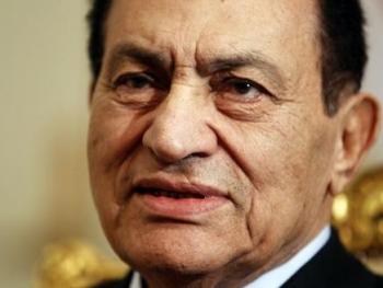  لن يتم العفو عن مبارك.. ومصدر ينكر عزمه الاعتذار