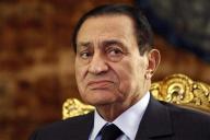 احاله الرئيس المصري ونجليه للمحاكمه