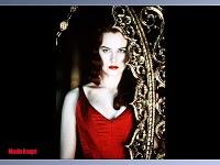 MOULIN ROUGE ... بين الراقصة والكاتب