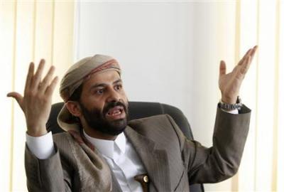حميد الاحمر في حوار جريئ لصحيفه امريكيه يؤكد أن الساحه عبارة عن مرقص ومتنزة للعشاق في المضاهرات  